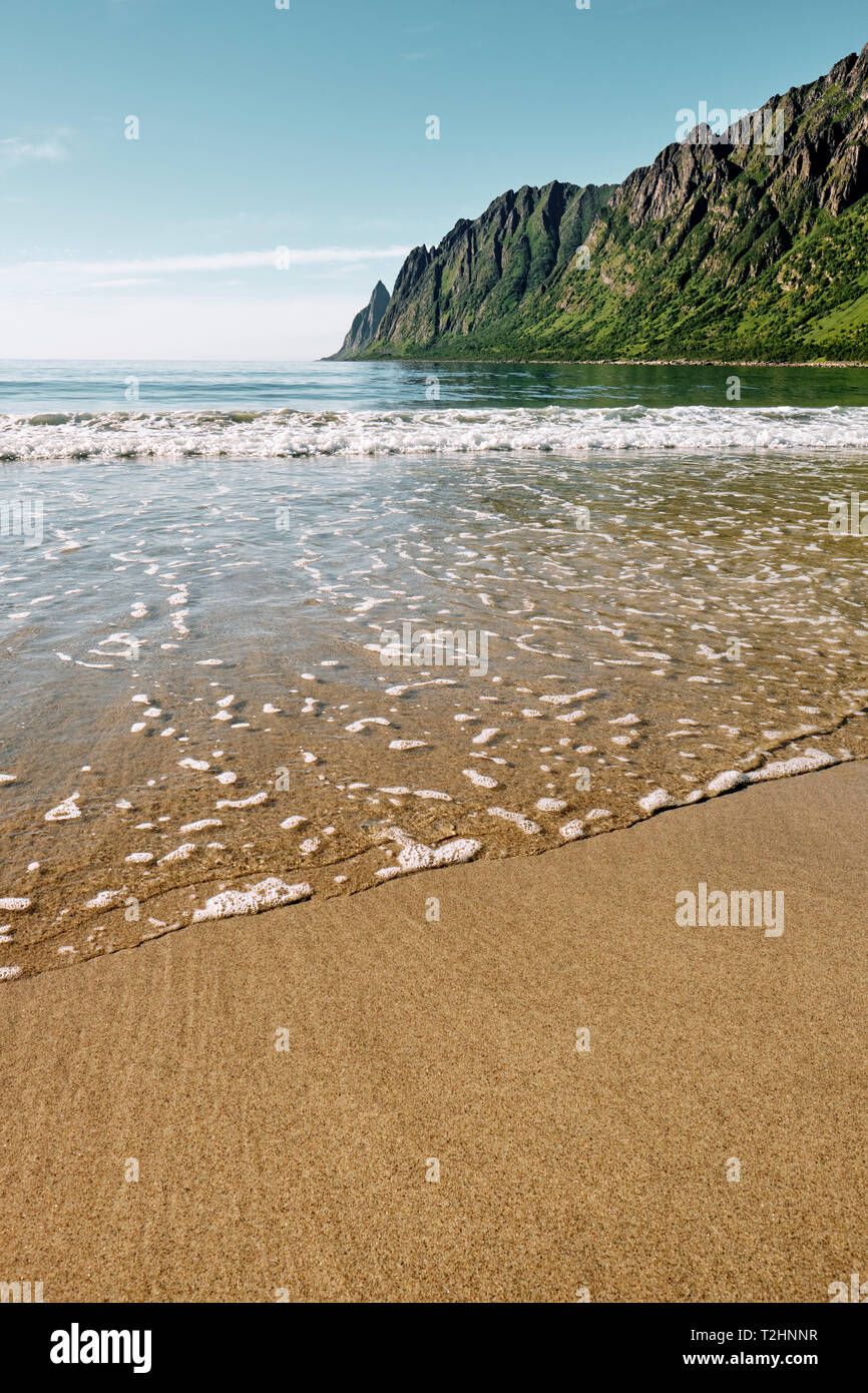 Ersfjord Beach - Ersfjordstranda su Ersfjord su Senja isola di Troms in Norvegia. Foto Stock