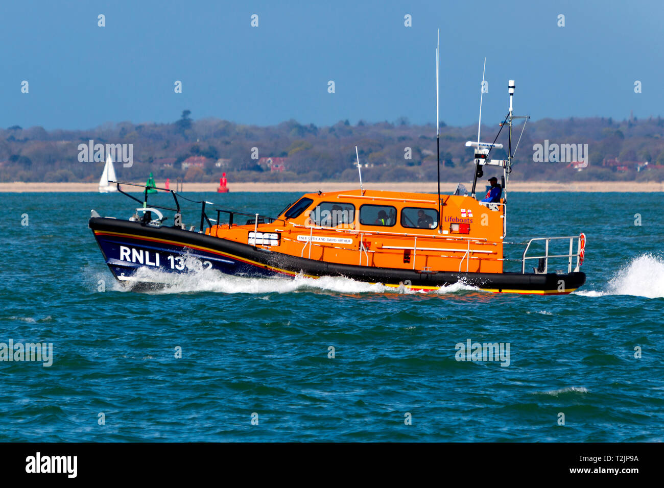 RNLI,scialuppa di salvataggio,Royal National scialuppa di salvataggio Institute, barca,salvataggio,Cowes,Isle of Wight,l'Inghilterra,UK, Foto Stock