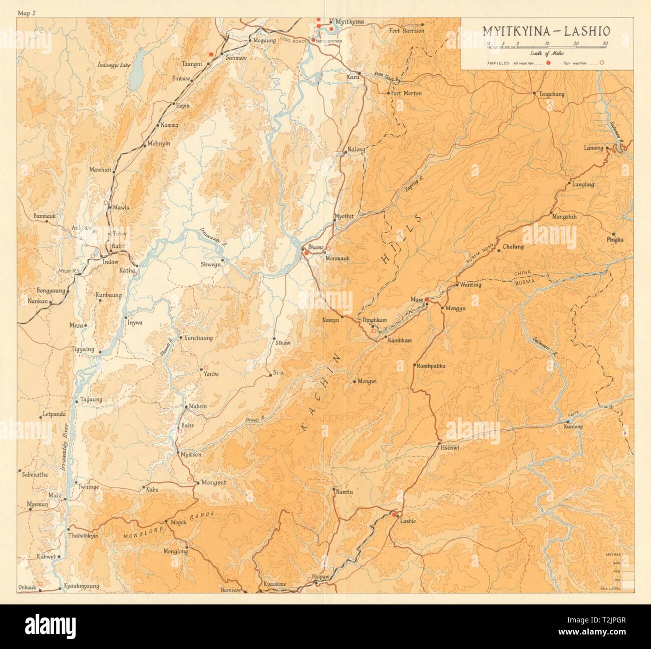 Campagna di birmania 1944. Myitkyina - Laschio. Campi di aviazione. Guerra Mondiale 2 1965 mappa vecchia Foto Stock
