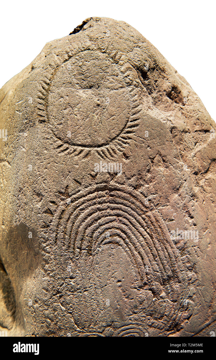 Petroglifi preistorici, incisioni rupestri, di disegni geometrici scolpiti dalla preistoria Camuni persone, Museo della Preistoria in Val Camonica, Italia Foto Stock