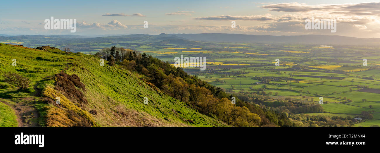 Vista dalla Wrekin, vicino a Telford, Shropshire, Inghilterra, Regno Unito - guardando a sud verso Eyton Foto Stock