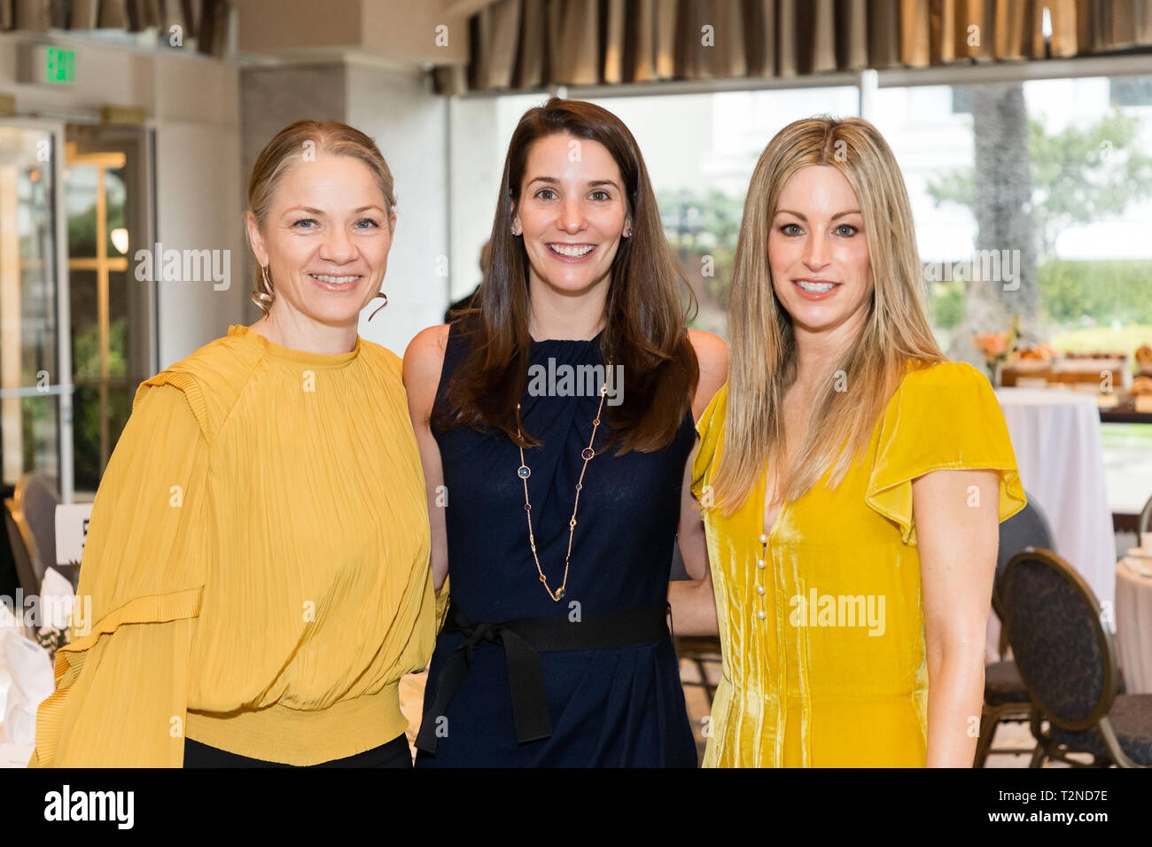 Celebrando le donne della storia del mese di marzo e il successo mondiale di Chelsea Clinton del libro ''Sha persistito in tutto il mondo: 13 donne che hanno cambiato la storia' San Francisco Ballet ha ospitato un'intima colazione, libro firma, e la conversazione con Chelsea Clinton, autore presso il Fairmont San Francisco Hotel a San Francisco, California. La manifestazione ha raccolto fondi a sostegno delle ragazze di borse di studio a SF Scuola di danza che assegna più di $1.2 milioni di studenti ogni anno. Dotato di: Alexandra Boiger, Kelsey Lamond, Kristine Boeding dove: San Francisco, California, Stati Uniti quando: 02 Mar 2019 Foto Stock