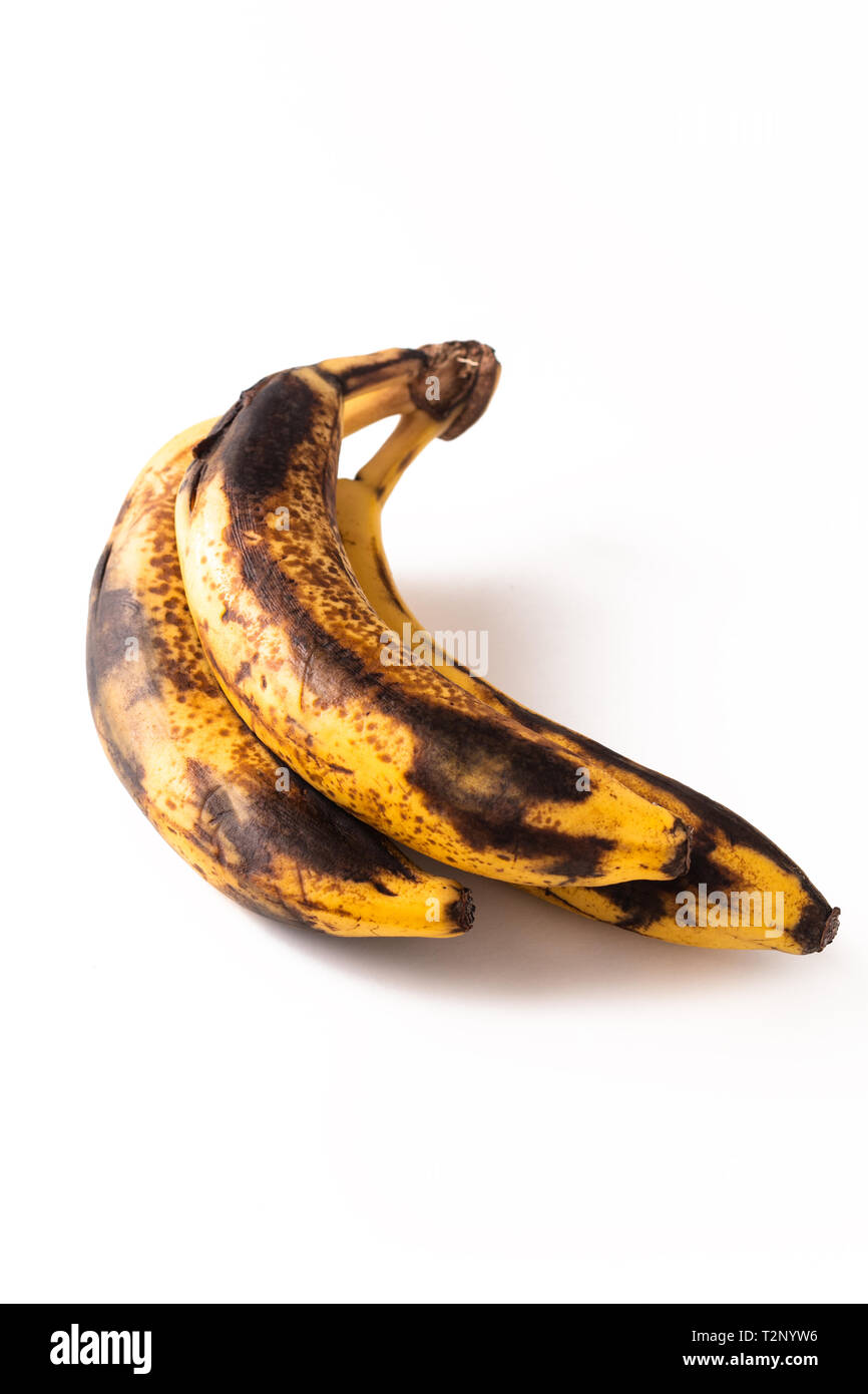 Concetto di alimentare lo stadio stramature di banane isolati su sfondo bianco Foto Stock