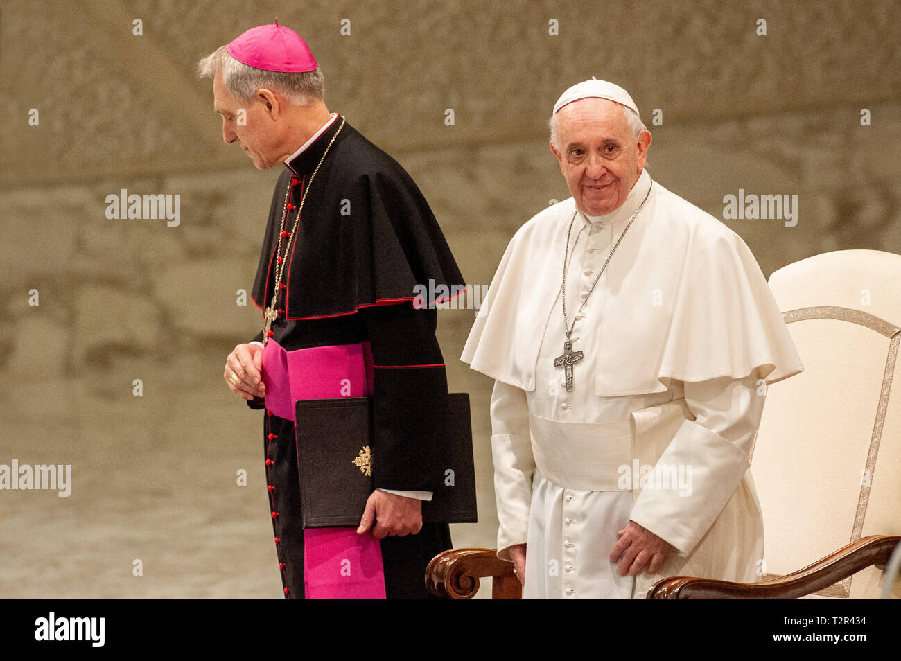 Papa Francesco tiene in mano un pubblico all'Associazione Italiana contro Leukemia-Lymphomas e mieloma, in occasione del cinquantesimo anniversario della sua fondazione, nell Aula Paolo VI in Vaticano con: Papa Francesco dove: Roma, Italia Quando: 02 Mar 2019 Credit: IPA/WENN.com * * disponibile solo per la pubblicazione in UK, USA, Germania, Austria, Svizzera** Foto Stock