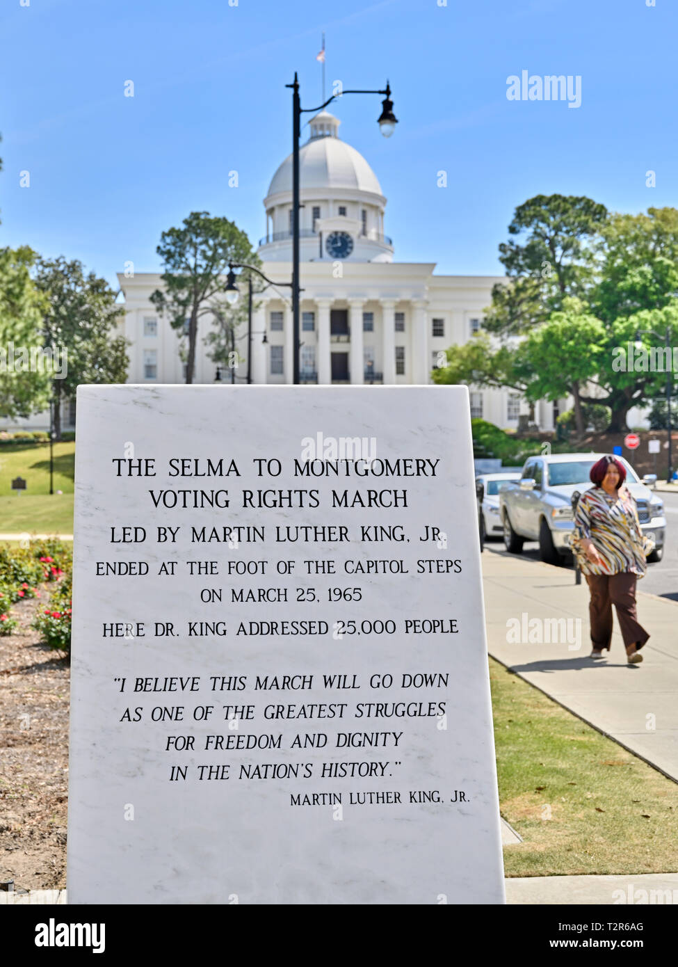 Storici o commemorative monumento in marmo dedicata al Selma a Montgomery i diritti di voto agiscono marzo nei pressi del Campidoglio a Montgomery in Alabama, Stati Uniti d'America. Foto Stock