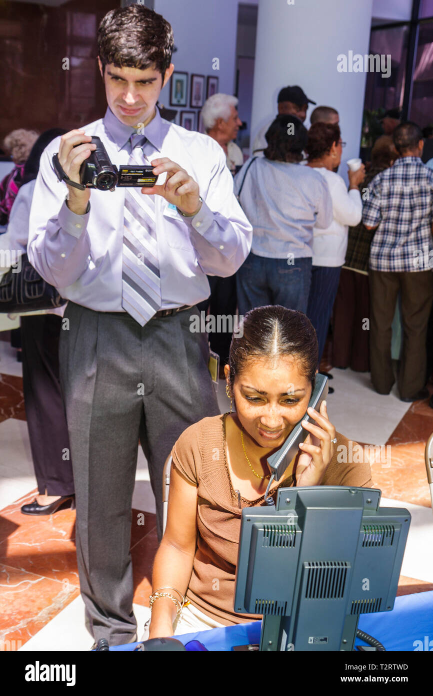 Miami Florida,River Waterside Center,City of Miami Technology Day,Elevate Miami,mostra collezione,espositore,informazioni,innovazione,Advance Foto Stock