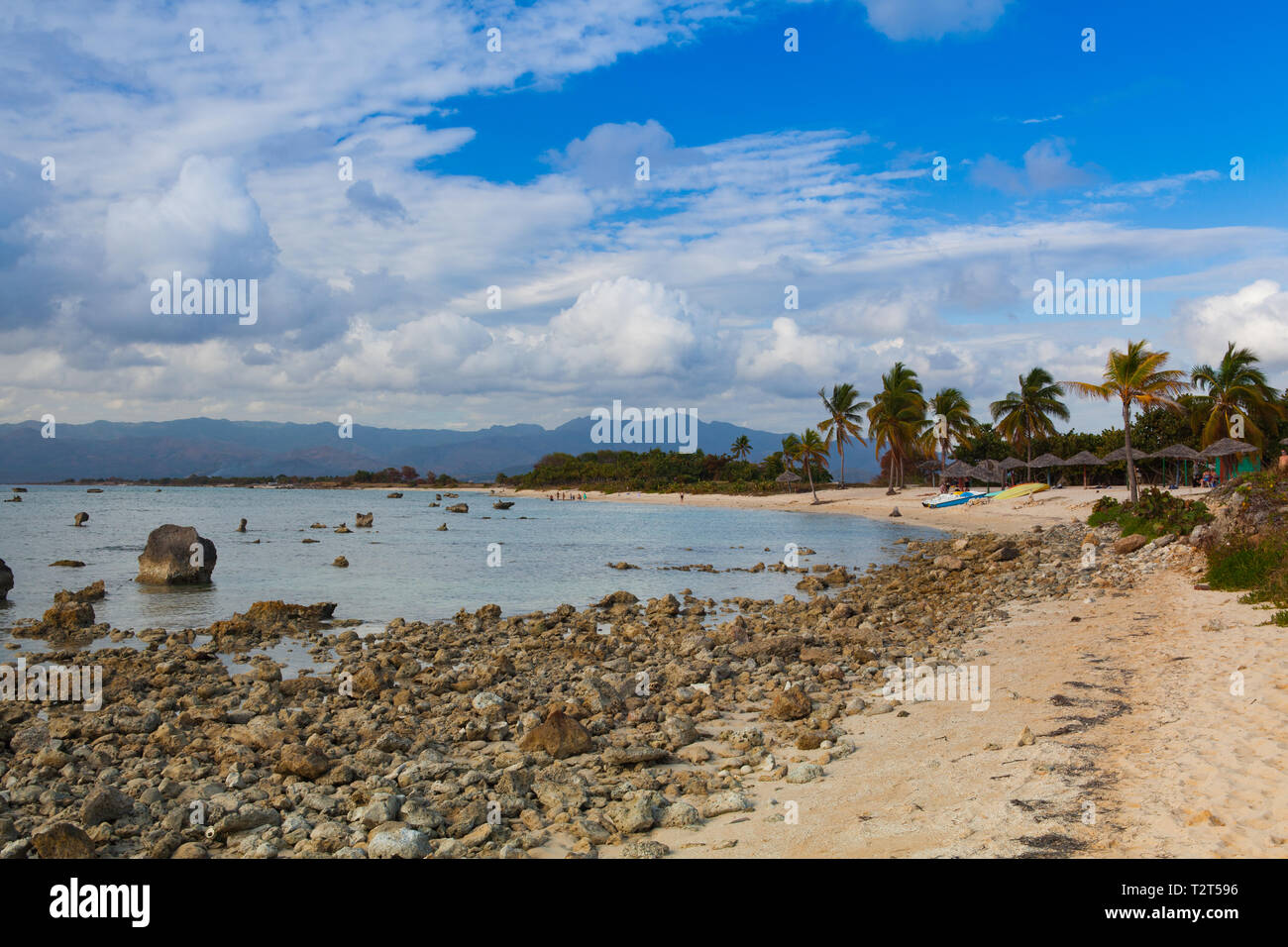 Sulla spiaggia Playa Giron, Cuba. Questa spiaggia è famosa per il suo ruolo durante l invasione di Baia dei Porci. Foto Stock