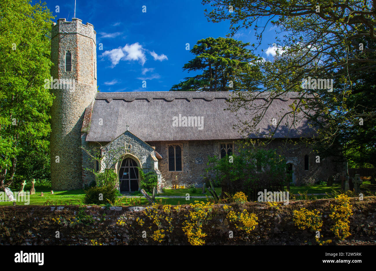 Chiesa di tutti i Santi Horsey Norfolk con torre rotonda Foto Stock