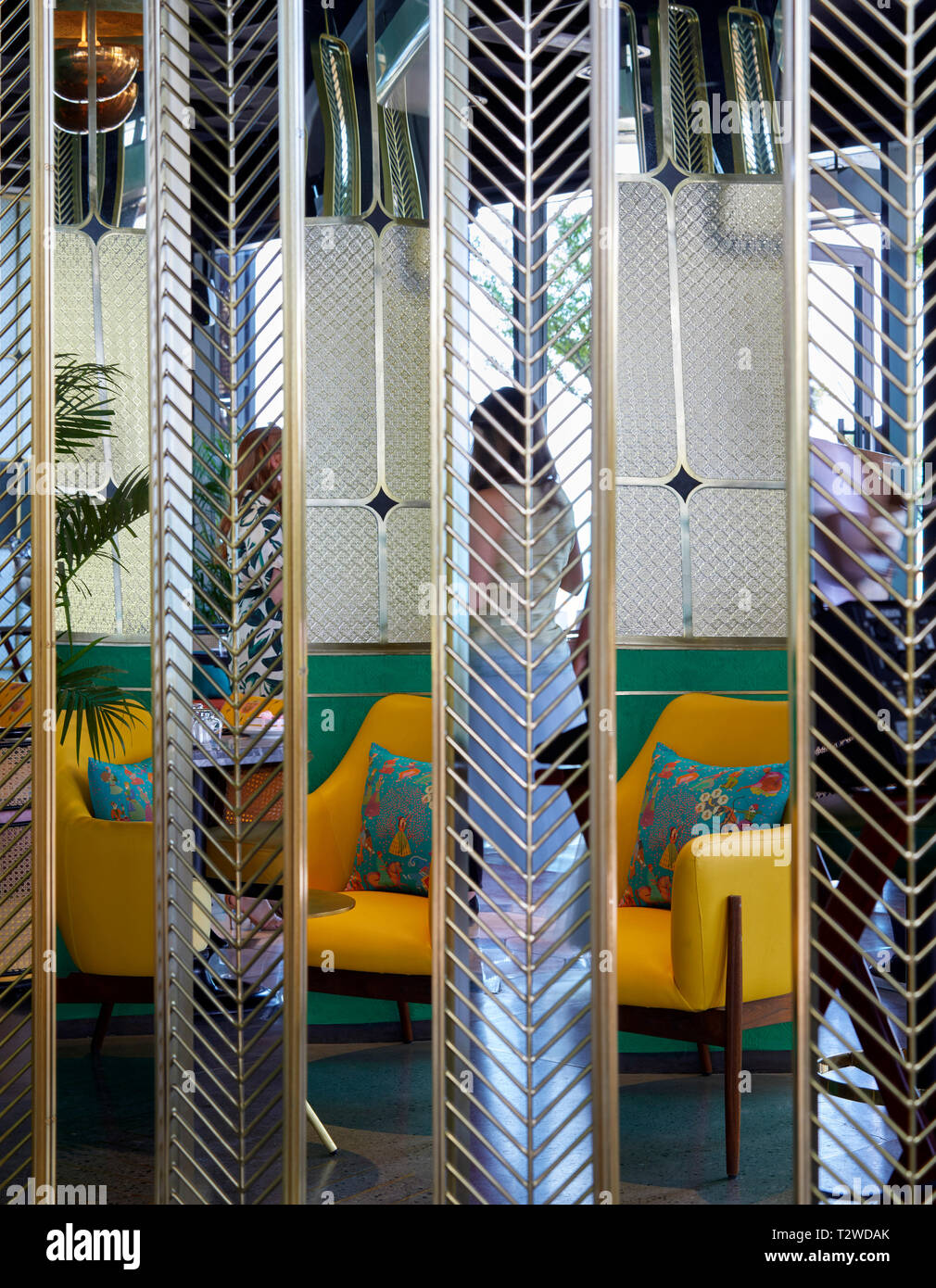 Abstract opinioni sul livello inferiore. Masti Dubai, Dubai, Emirati Arabi Uniti. Architetto: Studio Lotus , 2018. Foto Stock