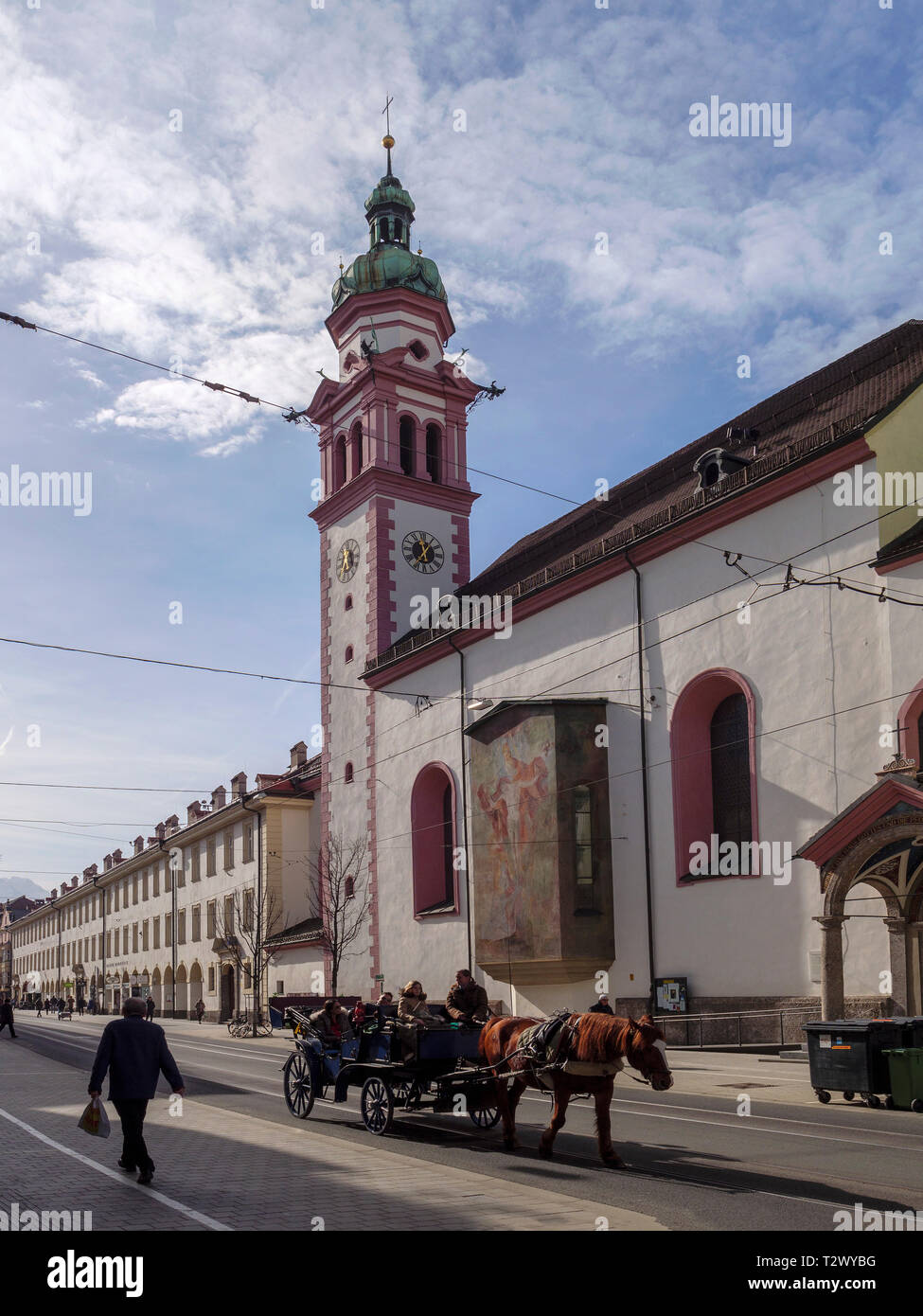 Chiesa di servite dal 1614, Maria-Theresien-san, Innsbruck, in Tirolo, Austria, Europa Foto Stock