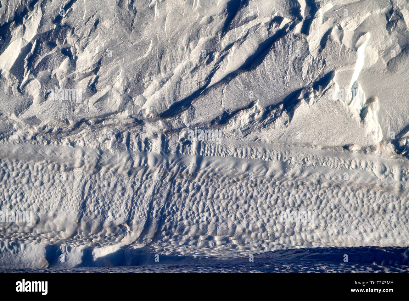 Dettaglio di iceberg, Rypefjord, Scoresbysund, Groenlandia Foto Stock