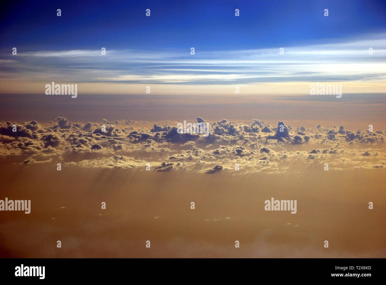 Troposphere immagini e fotografie stock ad alta risoluzione Alamy Troposphere immagini e fotografie stock ad alta risoluzione Alamy