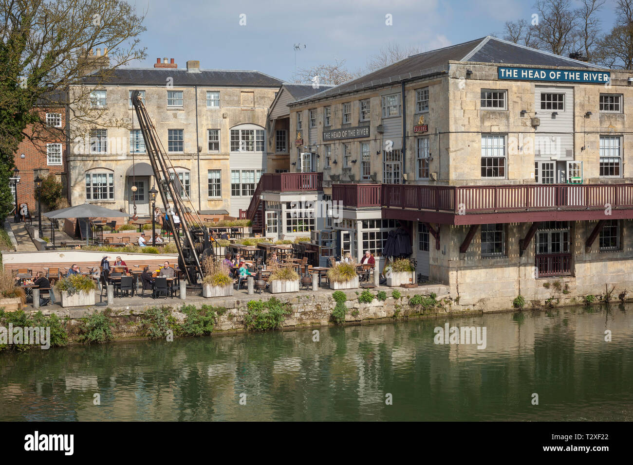 La famosa testa del Fiume Public House dalla follia ponte sul Tamigi a Oxford Foto Stock