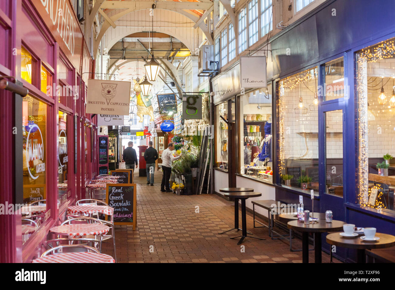 L'interno del Vittoriano Oxford Mercato coperto in Oxford Centro città Foto Stock
