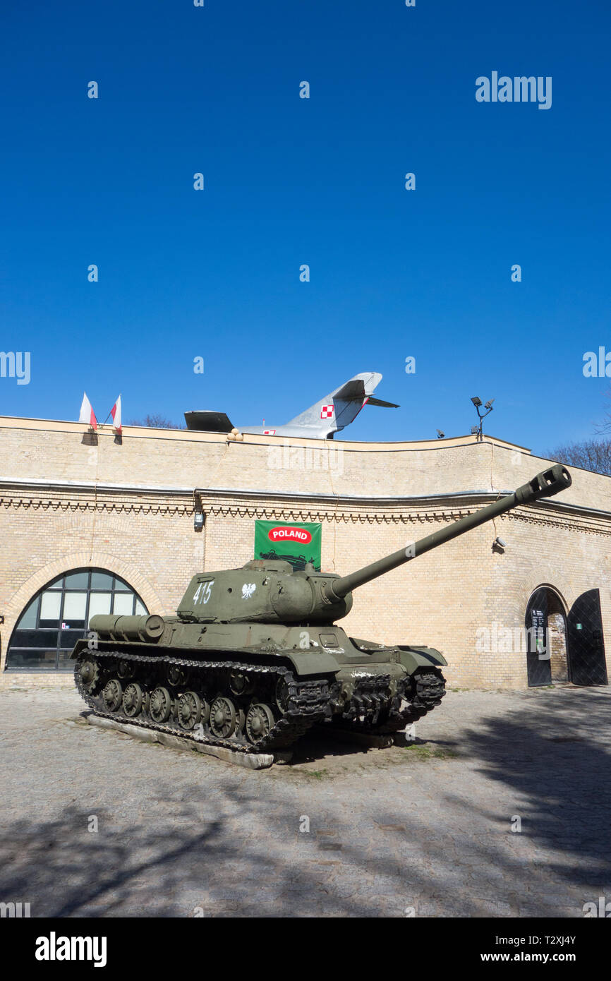 Il museo militare di armamenti in Park Cittadella / Cytadelan park Poznan in Polonia Foto Stock