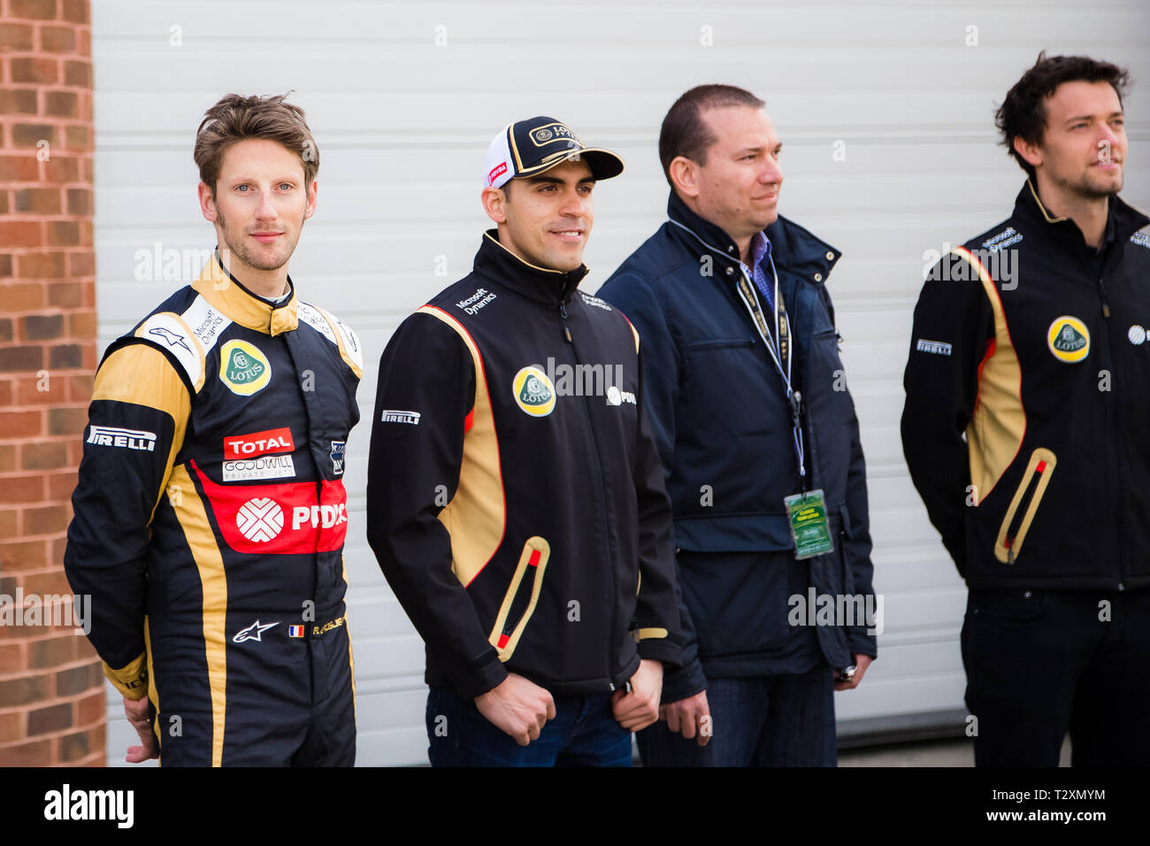 Brands Hatch, aprile 2015. Romain Grosjean, Pastor Maldonado, Jolyon Palmer pongono per la stampa di foto su e F1 riprese il giorno. Foto Stock