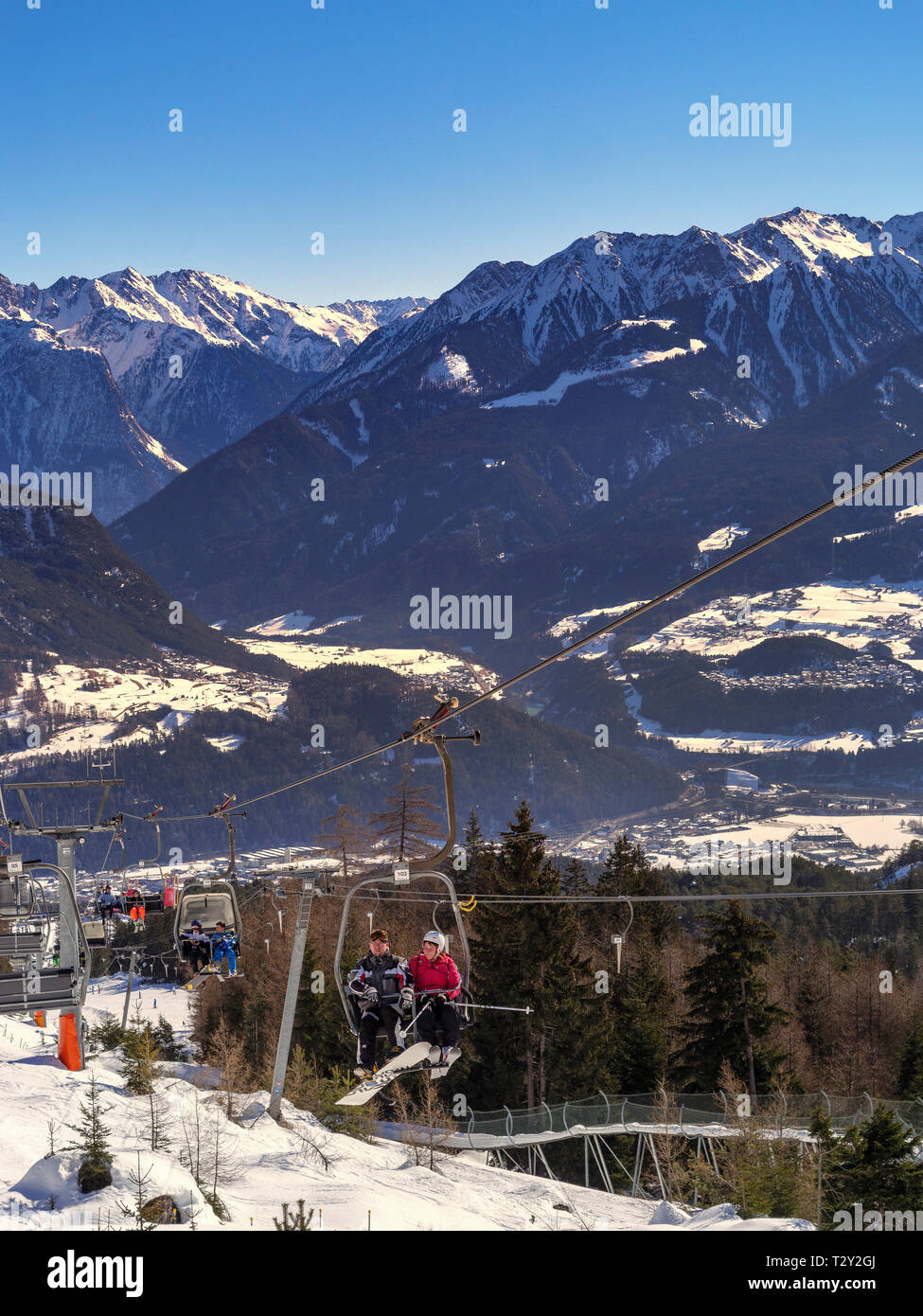 Sport invernali a alp Untermarkter Alm, zona sciistica Hochimst, Imst, Tirolo, Austria, Europa Foto Stock