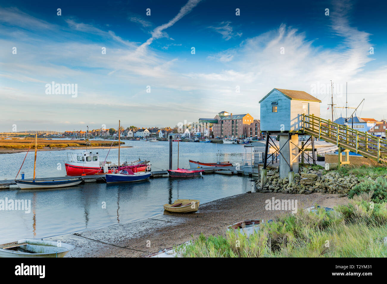 Pozzetti-next-il- mare su una bella serata di Novembre Foto Stock