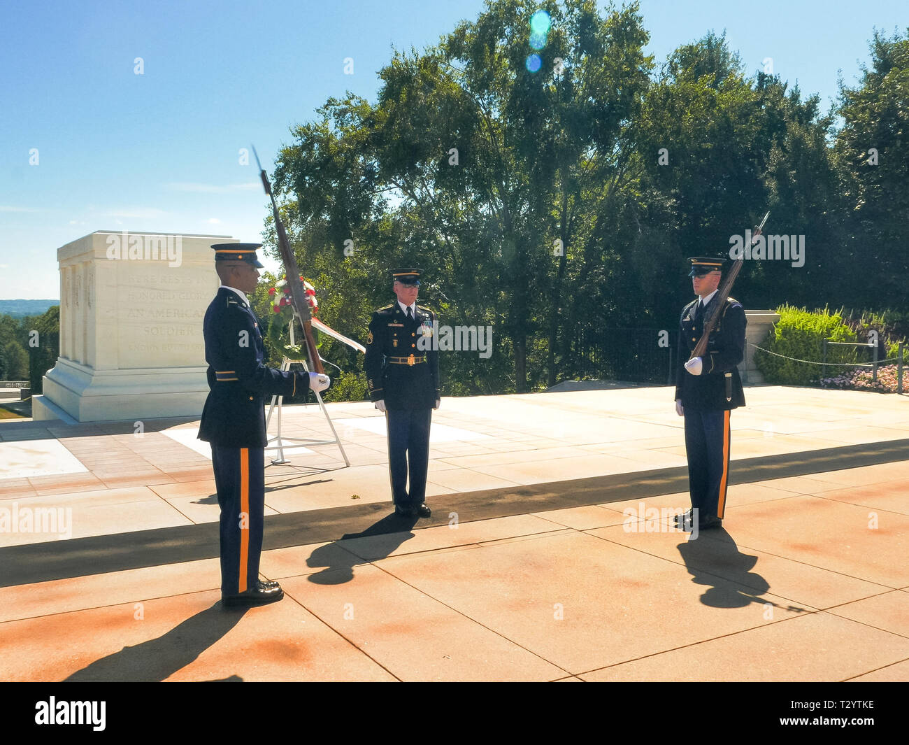 WASHINGTON, Distretto di Columbia, Stati Uniti d'America - 11 settembre 2015: modifica delle protezioni cerimonia presso il Cimitero di Arlington vicino a Washington DC Foto Stock