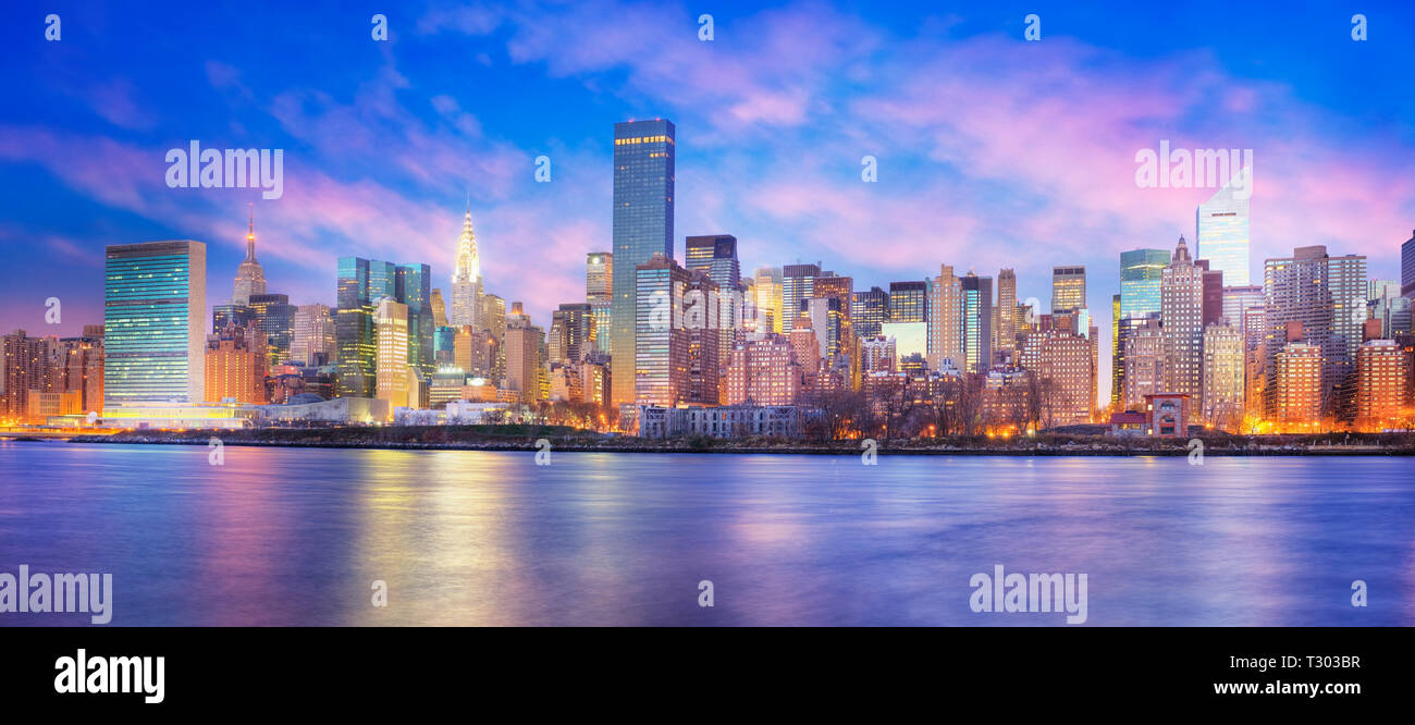 Vista panoramica di Midtown East New York all'alba, la città di New York, New York. Stati Uniti d'America. Foto Stock