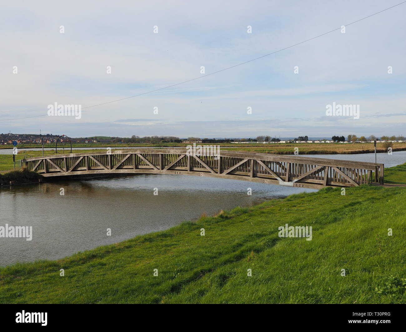 Sheerness, Kent, Regno Unito. 5 Aprile, 2019. Regno Unito Meteo: una mattina di sole in Sheerness, Kent e la sensazione di essere più caldo. Credito: James Bell/Alamy Live News Foto Stock
