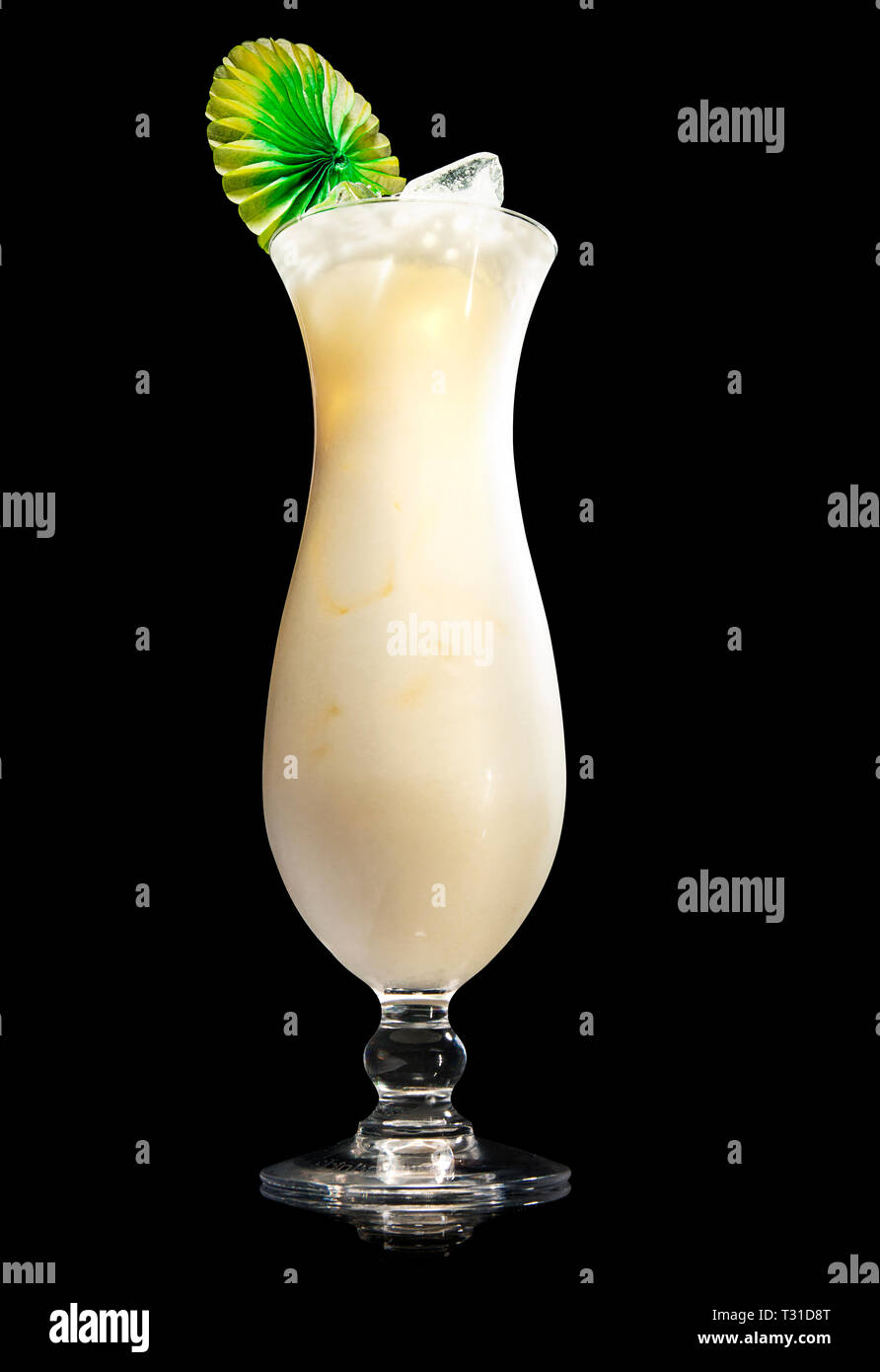 Pina colada bevanda fredda immagini e fotografie stock ad alta ...