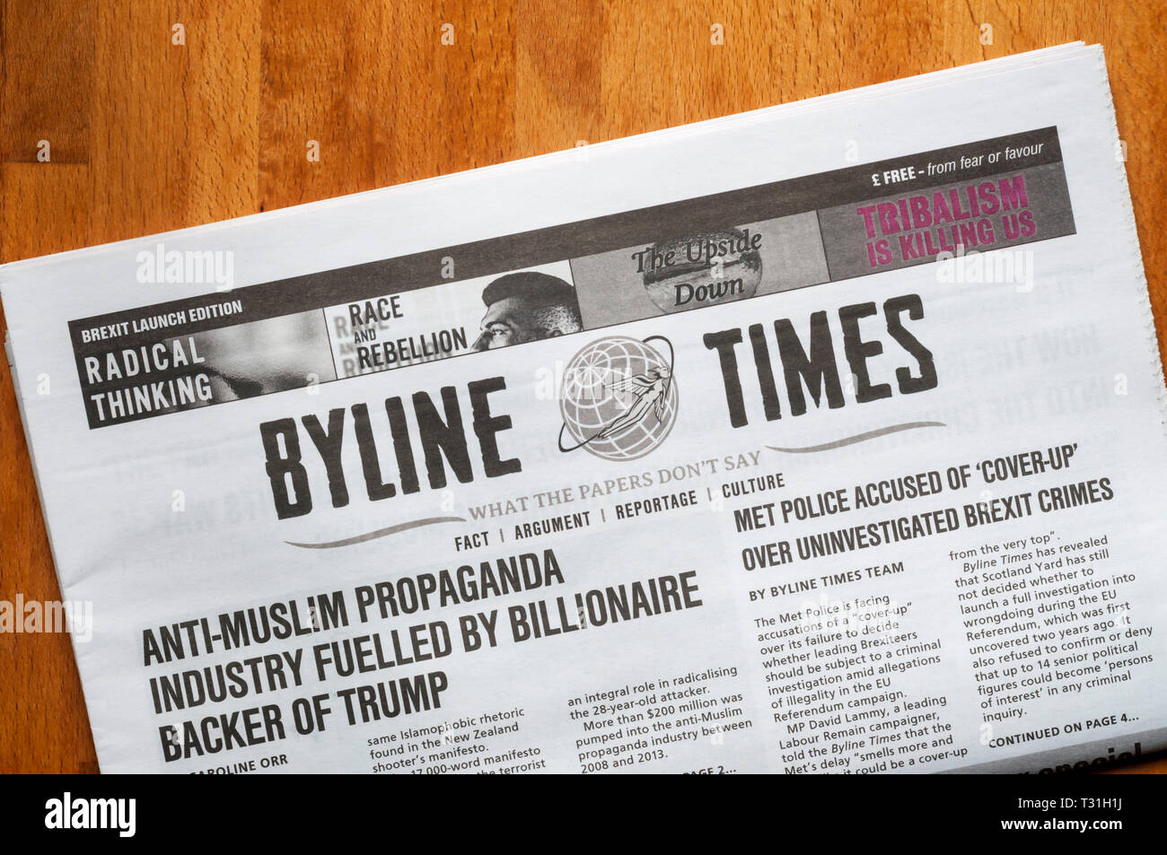 Il lancio edizione di Byline volte, uno spinoff quotidiano di stampa dalla folla finanziato news del sito byline.com. Foto Stock