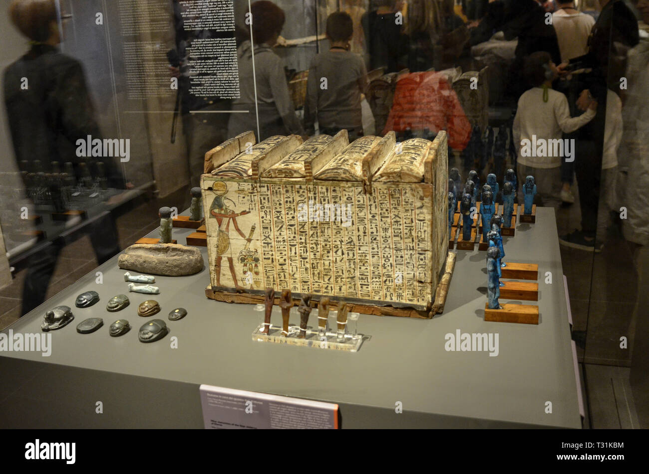 Torino, Piemonte, Italia. Marzo 2019. Presso il museo egizio, esposizione della sacra scarabei. Foto Stock