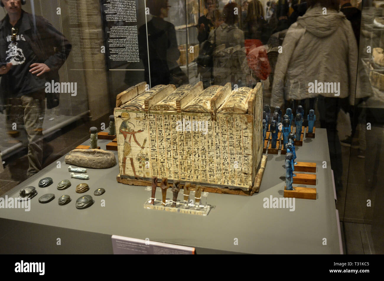Torino, Piemonte, Italia. Marzo 2019. Presso il museo egizio, esposizione della sacra scarabei. Foto Stock