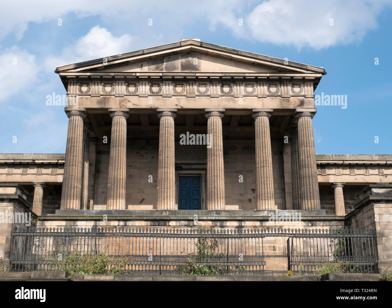 La parte anteriore del vecchio Royal alto edificio scolastico su Calton Hill, Edimburgo. Foto Stock
