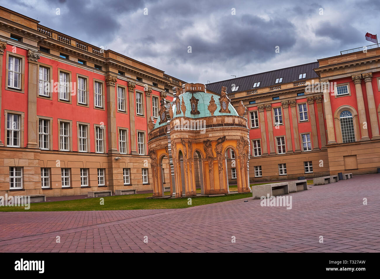 Architettura edifici al di fuori del Landtag o il parlamento dello stato di Brandeburgo a Potsdam, in Germania, in Europa Foto Stock