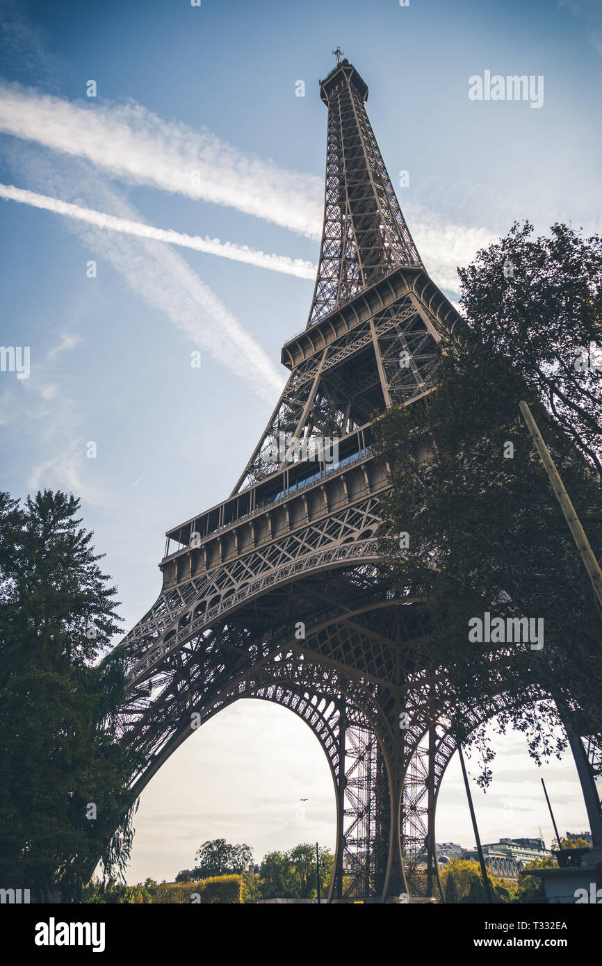 Torre Eiffel, simbolo di Parigi, Francia. Parigi i migliori destinazioni in Europa/ Foto Stock