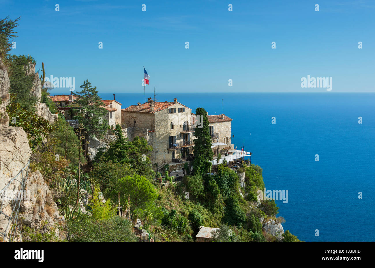 La costiera francese collina del villaggio di Eze sulla Côte d'Azur sulla costa mediterranea della Francia a est di Nizza Foto Stock