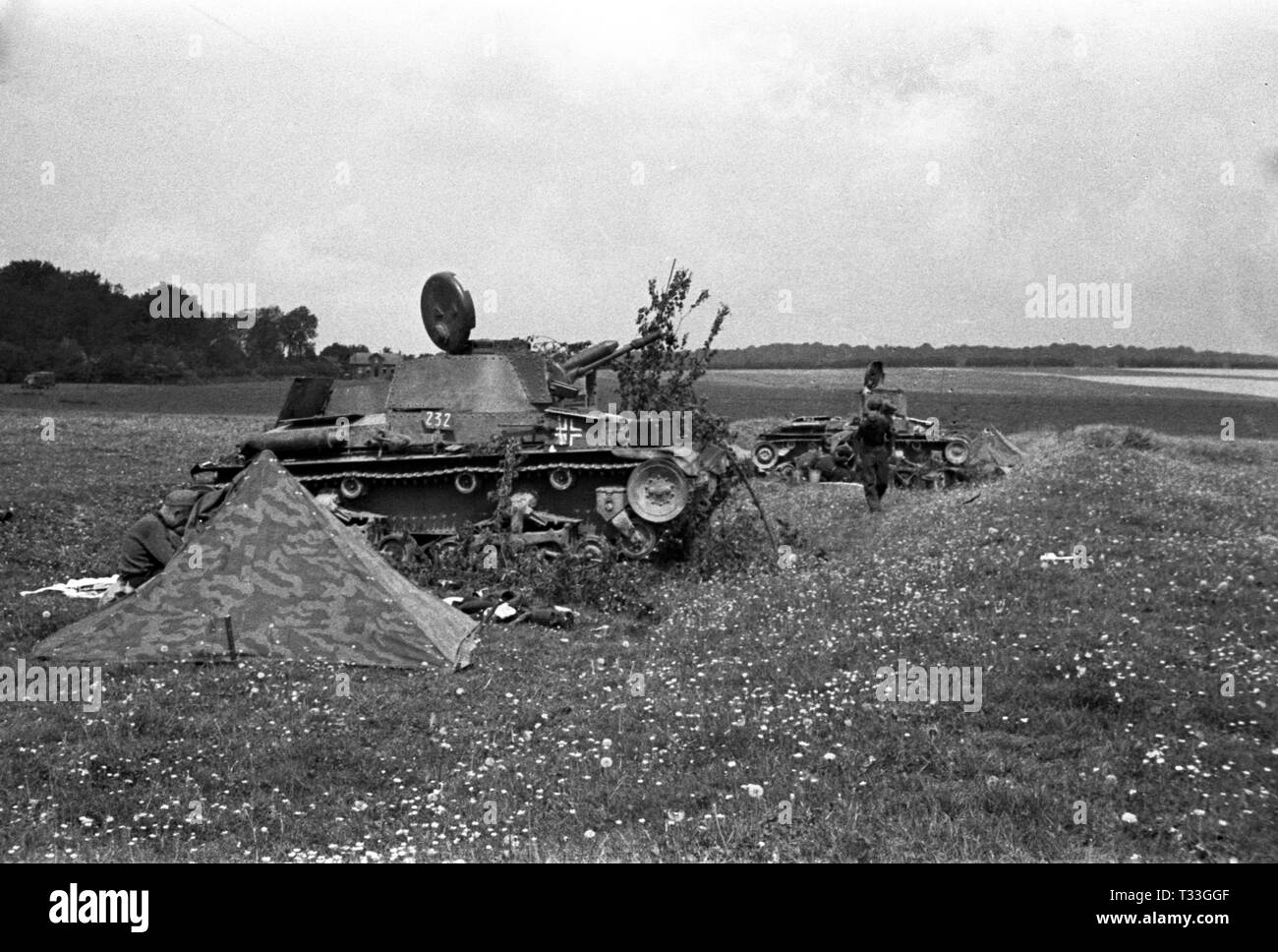 Einmarsch und Besetzung Frankreich durch die Wehrmacht / invasione e occupazione della Francia da parte della Wehrmacht / invasione occupazione et de la France par la Wehrmacht - Wehrmacht Heer Panzerkampfwagen Beutefahrzeug (Tschechoslowakei) 35(t) PzKpfw 35 (t) Foto Stock