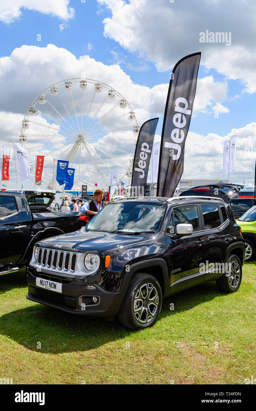 jeep modelli e prezzi on Show Jeep Immagini E Fotos Stock Alamy