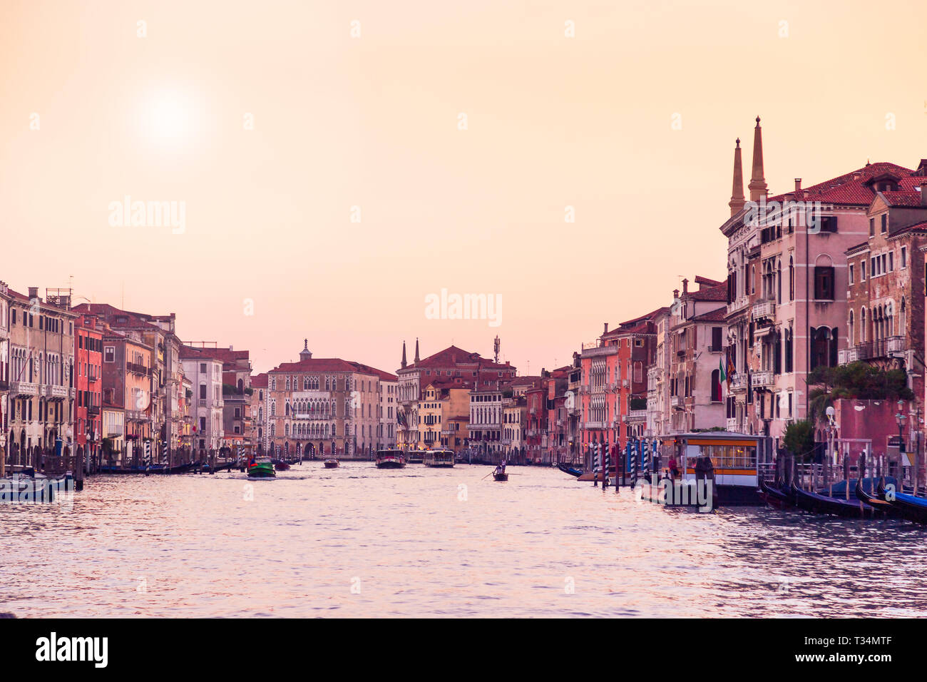 Paesaggio urbano di sunrise, Venezia, Veneto, Italia Foto Stock