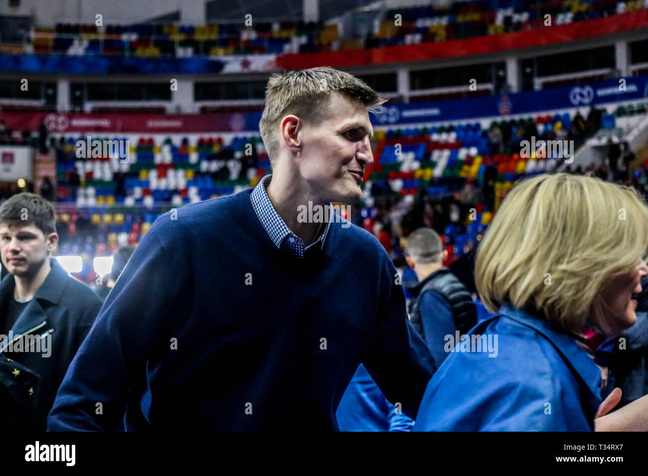 Andrei Kirilenko, un basket Russo-americano esecutivo e pensionati giocatore di pallacanestro professionale, è attualmente il commissario del Basket russo Federazione al CSKA Mosca visto durante il campionato Euro Foto Stock