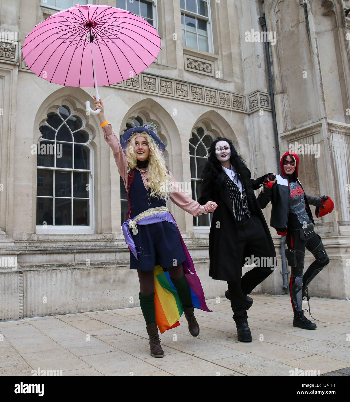 Guildhall Yard, Londra, UK 6 Aprile 2019 - Video game fan vestiti di giochi iconici personaggi prendere parte a giochi di Londra Festival parata di caratteri. Credito: Dinendra Haria/Alamy Live News Foto Stock