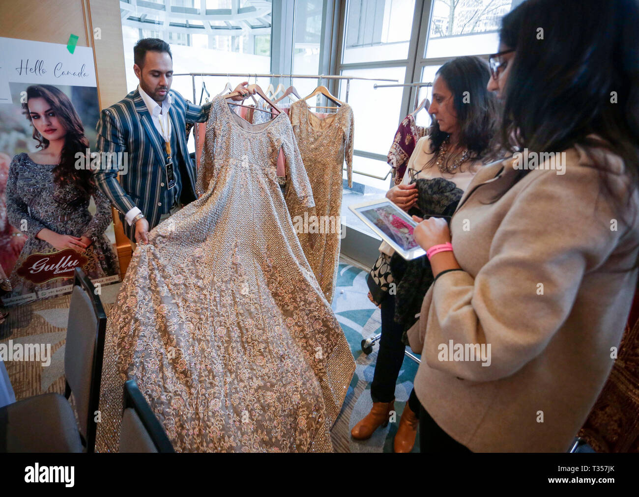 Bridal designers immagini e fotografie stock ad alta risoluzione - Alamy