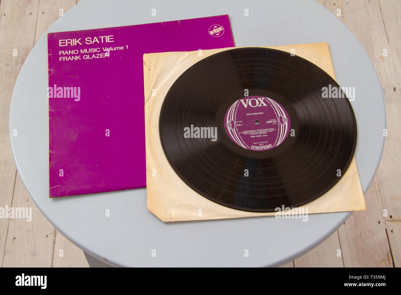 1970 album di Erik Satie pianoforte brani riprodotti da Frank Glazer Foto Stock