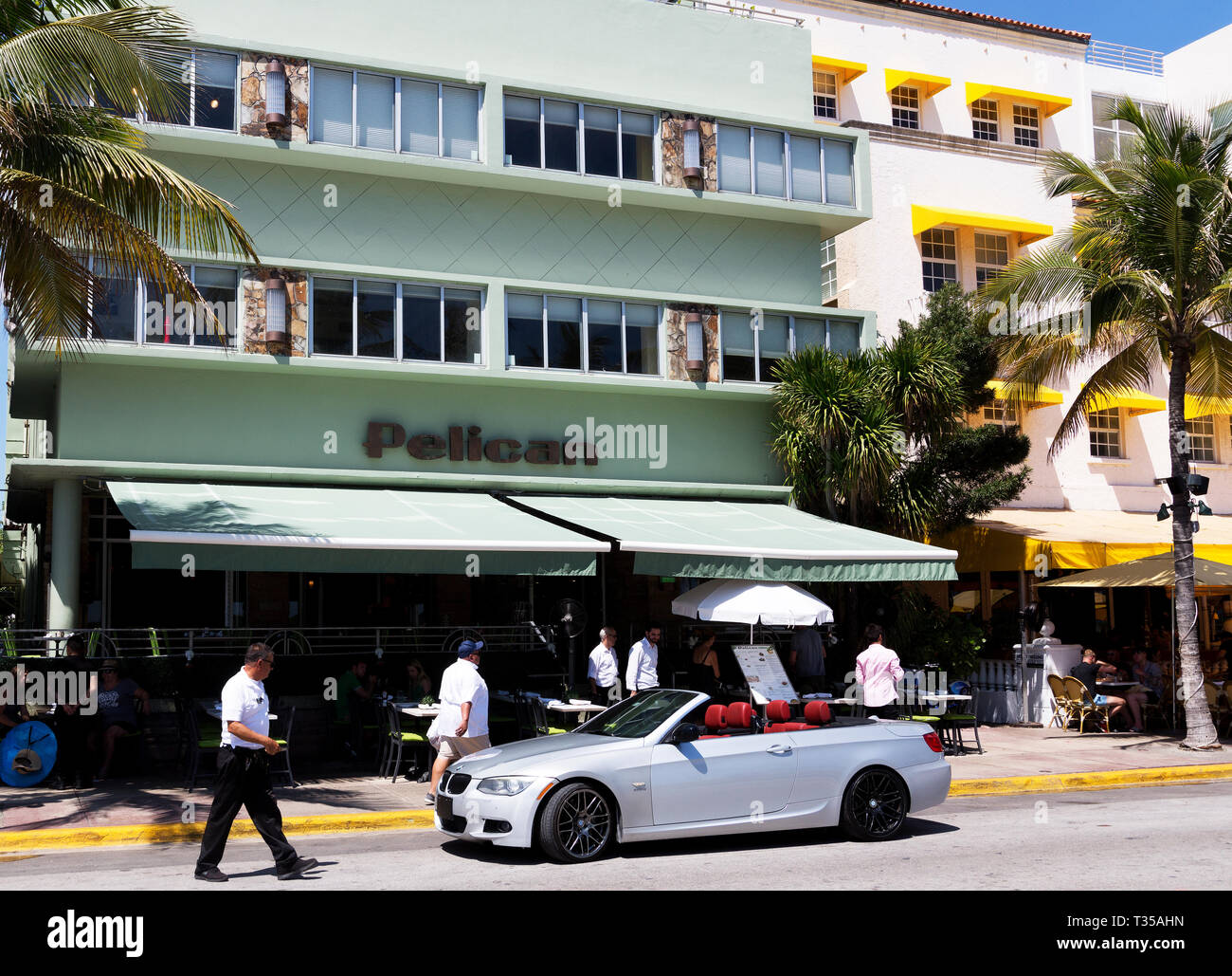 Pelican Hotel architettura art deco su Ocean Drive e South Beach, Miami, Florida, Stati Uniti d'America Foto Stock