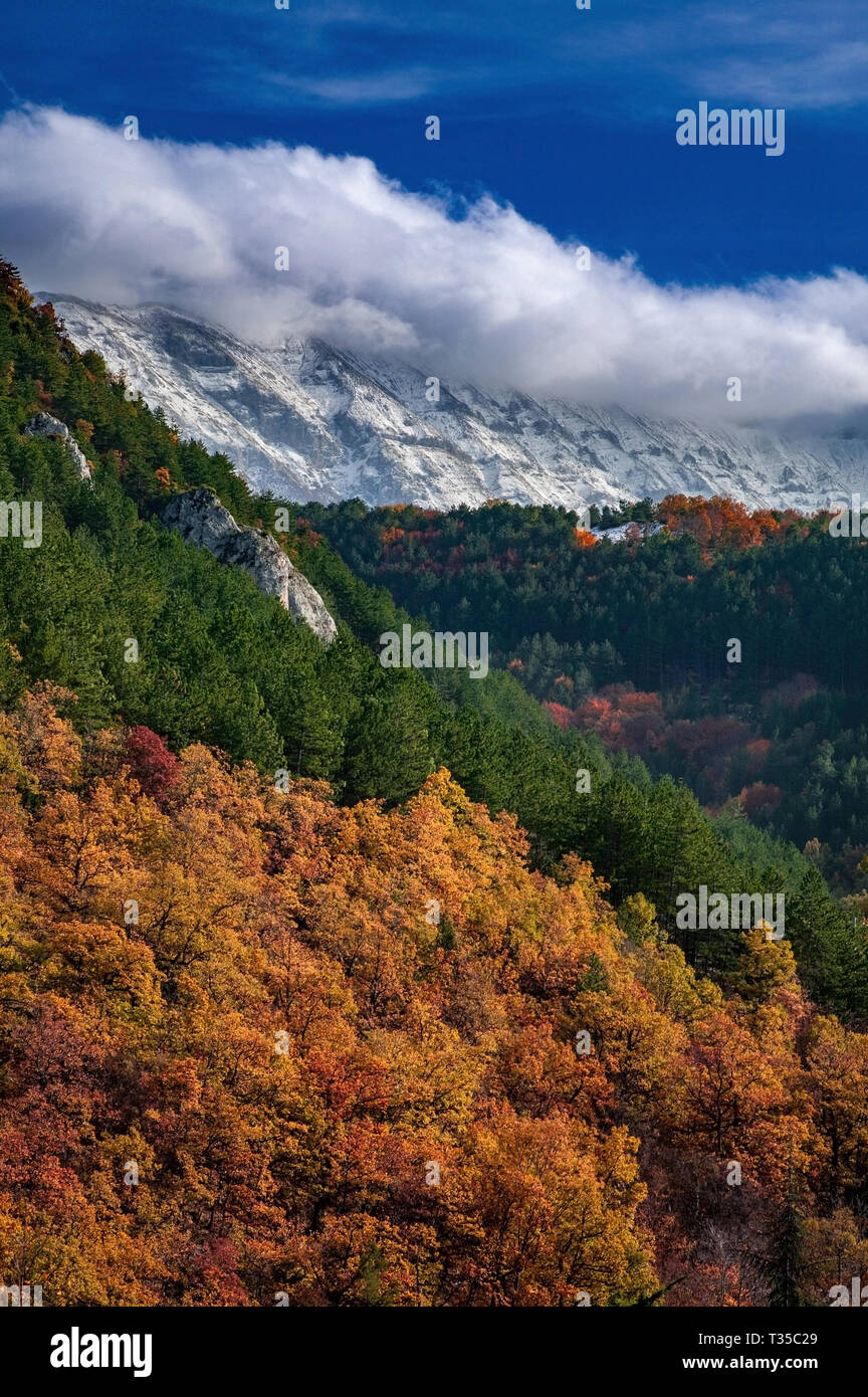 Vista della Majella in autunno, Abruzzo Foto Stock