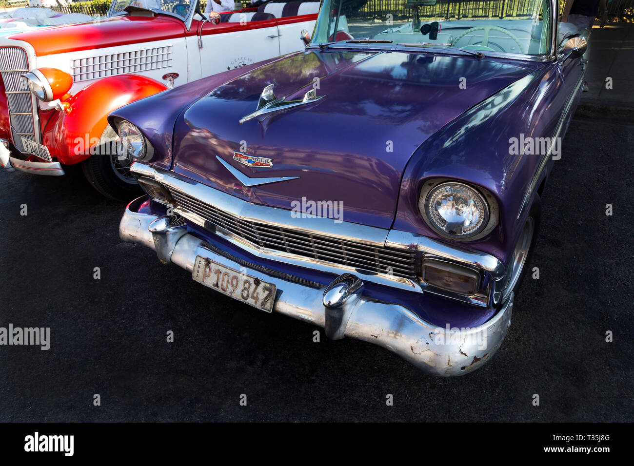 1956 Chevy Bel Air parcheggiato a l'Avana, Cuba Foto Stock