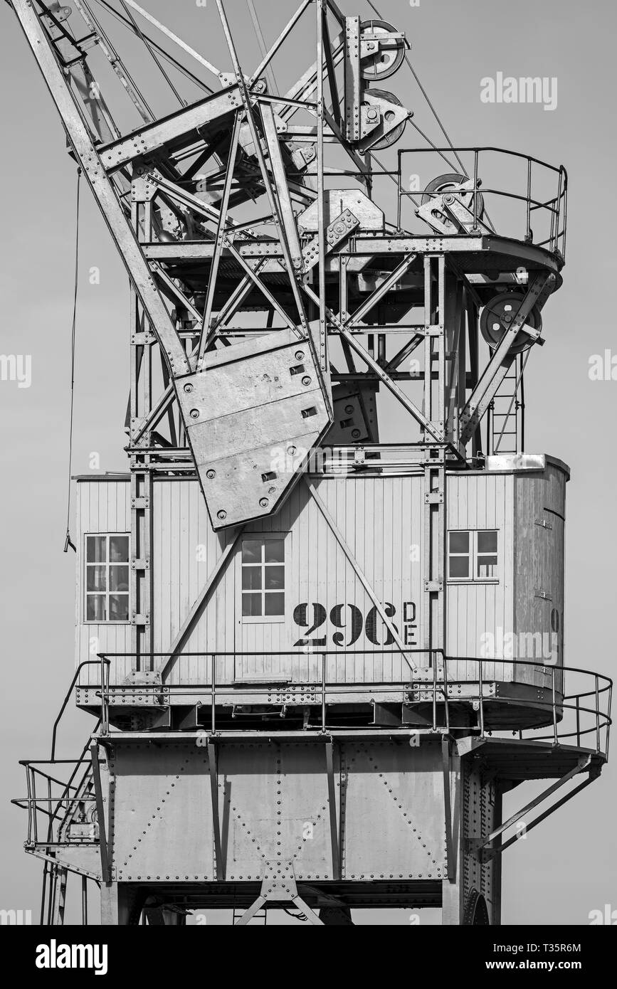 Vecchia gru portuali. Anversa, Belgio Foto Stock