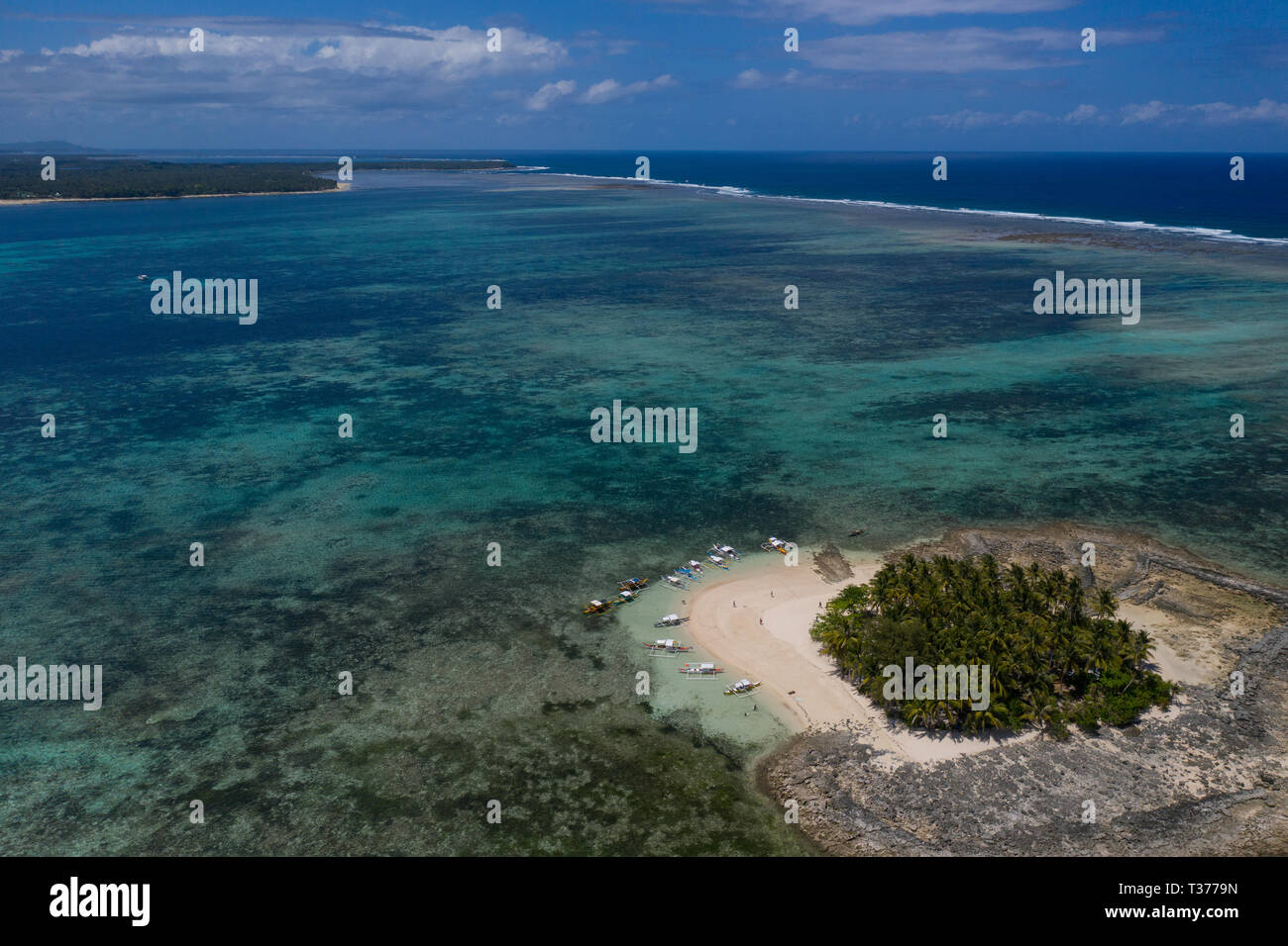 Veduta aerea dell'Isola di Guyam Siargao, Filippine. Foto Stock
