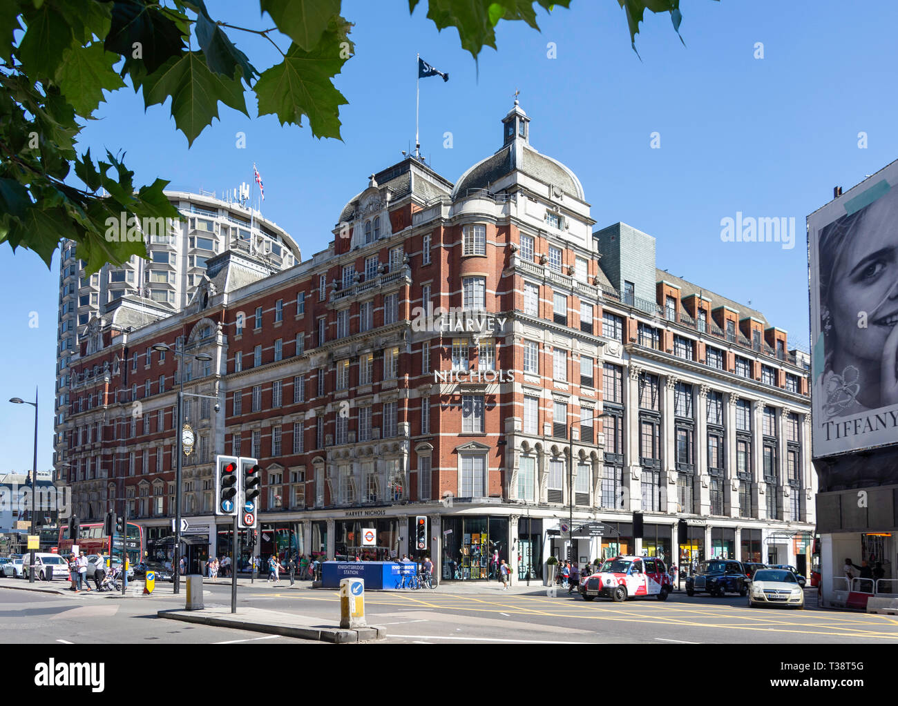 Harvey Nichols department store, Knightsbridge, Belgravia, City of Westminster, Greater London, England, Regno Unito Foto Stock