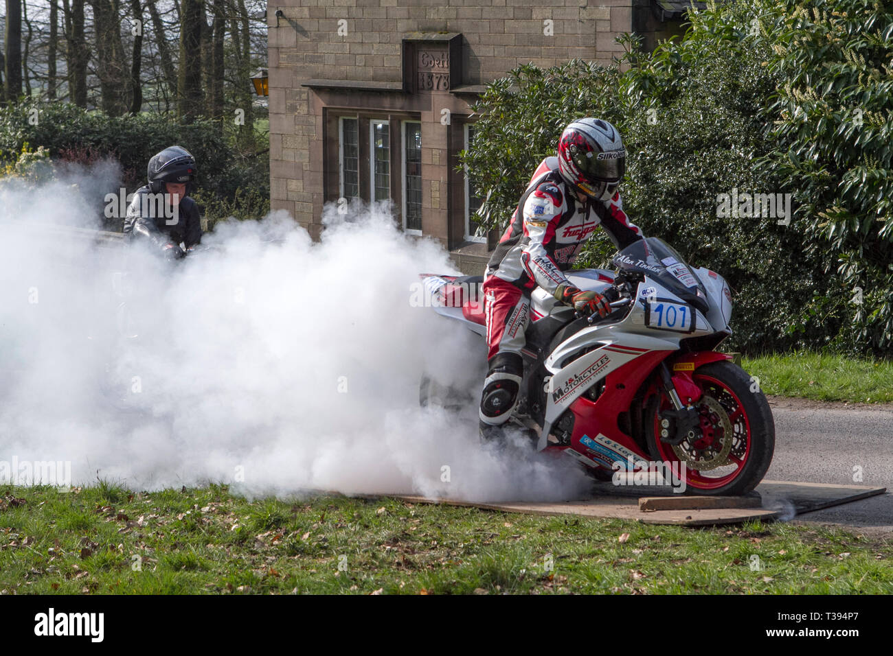 Chorley, Lancashire, Regno Unito. Aprile, 2019. Hoghton Tower xliii motociclo Sprint evento. Rider 101. Foto Stock