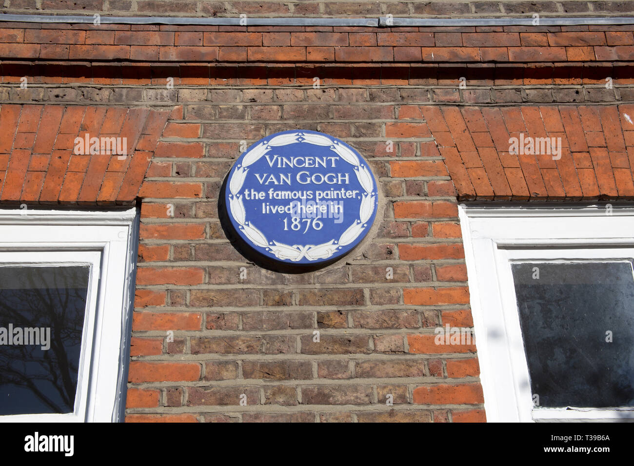 Targa blu segna la casa a Isleworth dove il pittore Vincent Van Gogh, vissuto nel 1876, Isleworth London REGNO UNITO Foto Stock