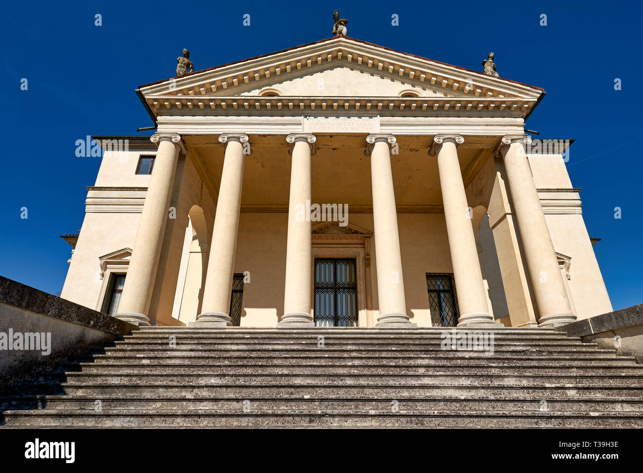 Vicenza, Veneto, Italia. Villa la Rotonda è una villa rinascimentale appena fuori Vicenza nel nord Italia e progettato da Andrea Palladio. Il corretto na Foto Stock