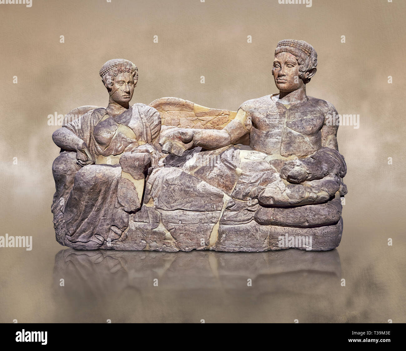 Urne etrusche, funreary, urn coprire raffigurante un marito e una moglie, dalla necropoli Padata, Chianciano, fine del V secolo a.c. inv 94352 Compit Foto Stock